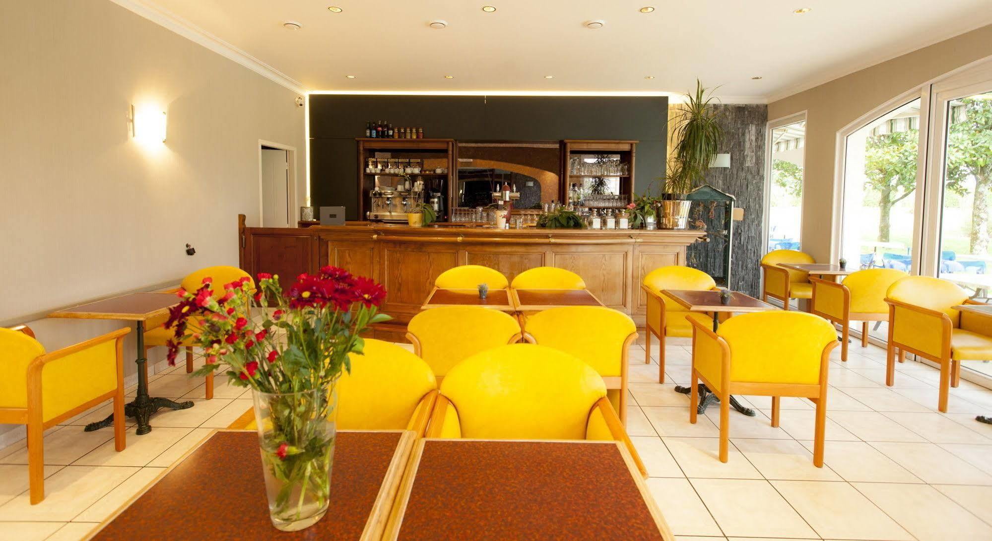 Alysson Hotel Oloron-Sainte-Marie Exterior foto